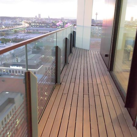 Triiiple Suites Level 21 Mit Balkon Und Tiefgarage Vienna Exterior photo